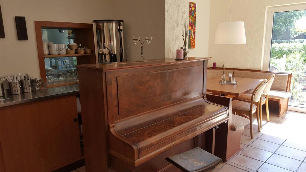 Hotel Bergische Schweiz Velbert Eksteriør bilde